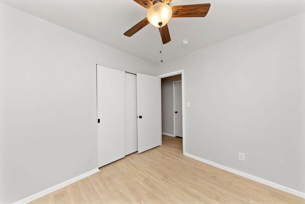 Bright and cheerful bedrooms with ceiling fans and solid surface flooring - 11 Lawndale Ave