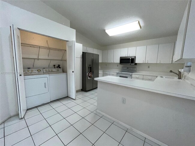 Building Photo - 21565 SW 87th Ct