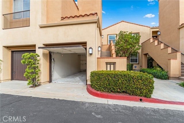 Building Photo - 68 Verdin Ln