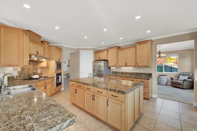 Building Photo - 107 Brighton Cir