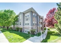 Building Photo - 504 N Seven Peaks Blvd