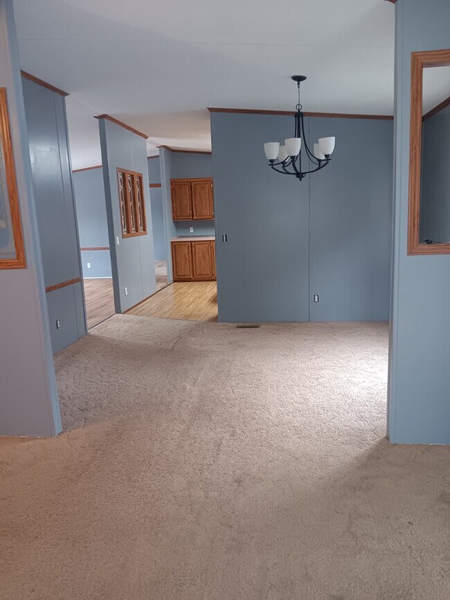 Building Photo - 430 Lytle Cove Rd