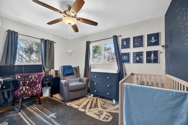 Building Photo - Beautiful 2 bedroom single family home available in Sunset Cliffs!