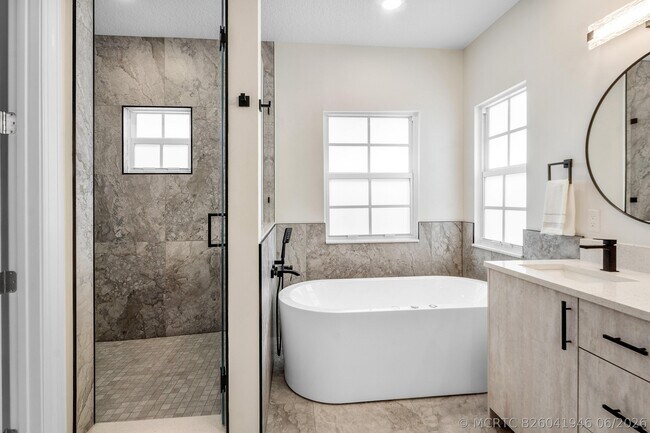 Building Photo - 550 Tomahawk Ct