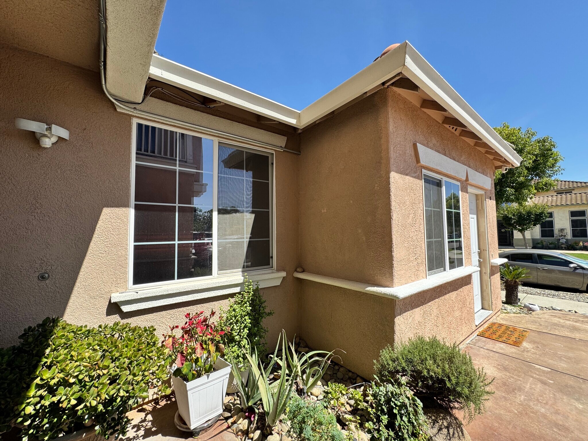 Building Photo - 3773 Northern Oak Dr