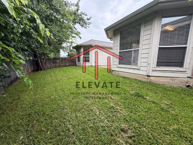 Building Photo - 6105 Comfort Dr