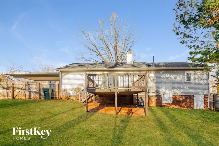 Building Photo - 2449 Amity Ave
