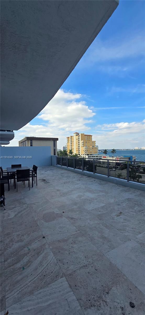 Building Photo - 7901 Hispanola Ave