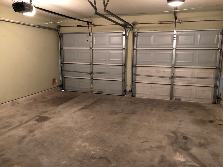 The 2-car garage. - 17359 Turquoise Stream Dr