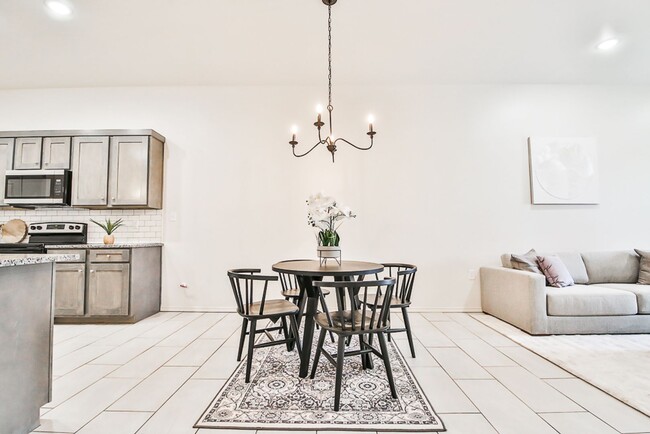 Building Photo - PRE-LEASING FOR A JULY MOVE-IN!! Great 2 Bedroom, 2 Bath Townhouse in Escondido - Frenship ISD