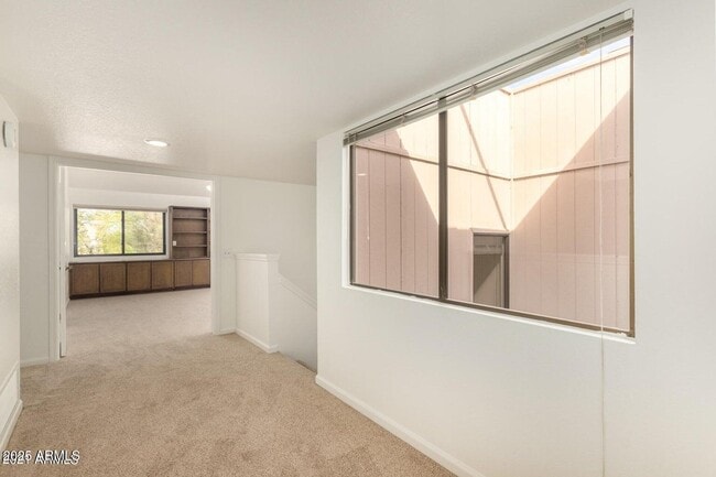 Building Photo - 20 E Redondo Dr