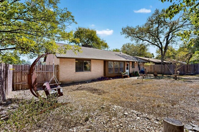 Building Photo - 7304 Eganhill Dr
