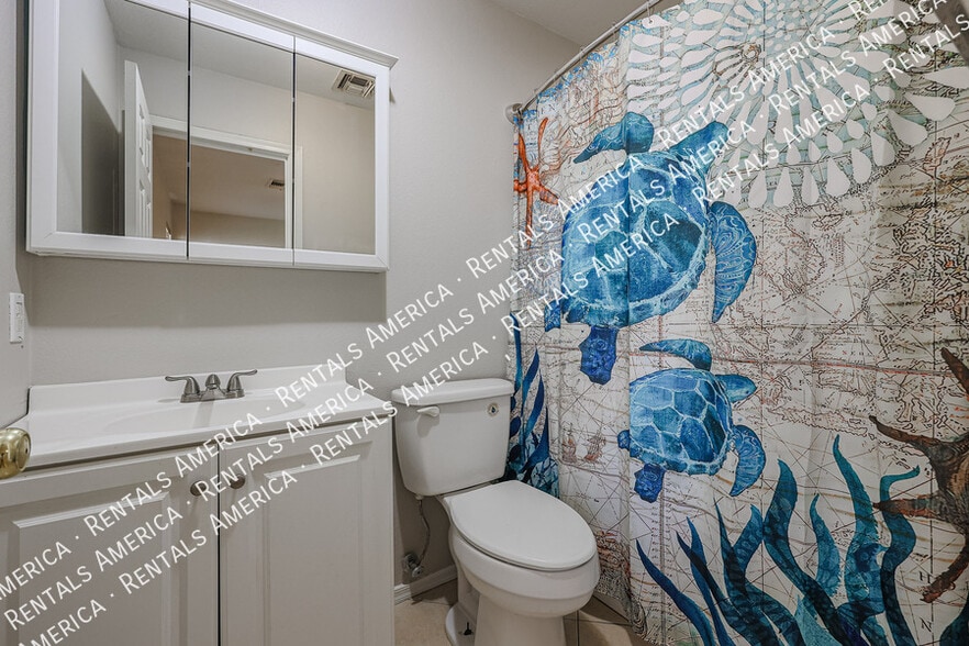 Building Photo - 11802 W Columbine Dr