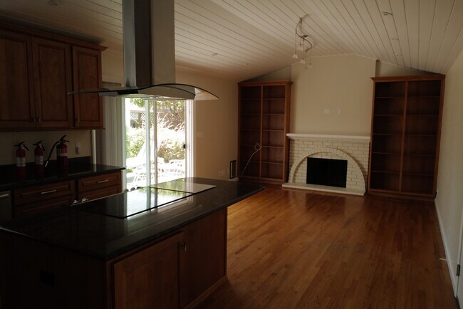 Building Photo - 21590 Fitzgerald Dr