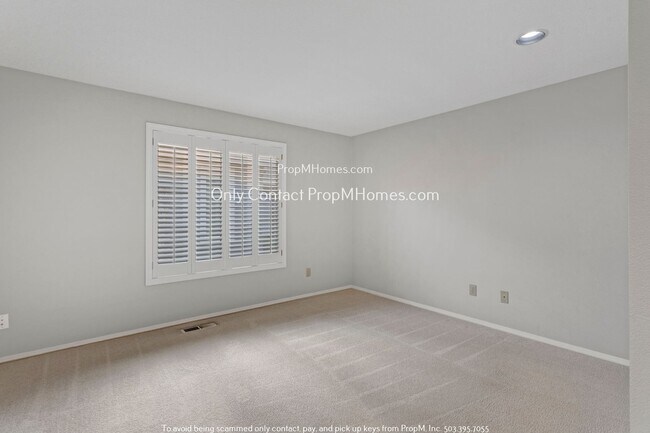 Building Photo - King City Charmer 55+ Community: Your Perf...