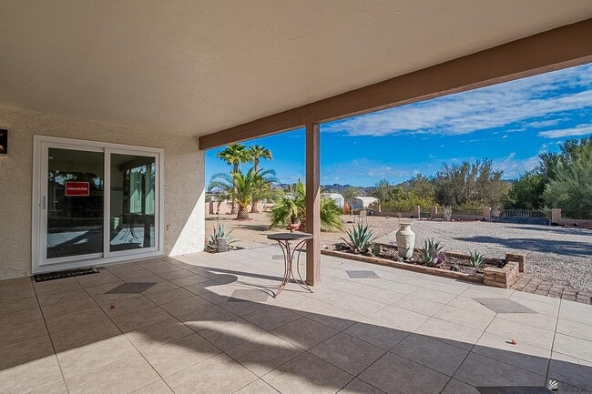 Building Photo - 12175 S Ironwood Dr