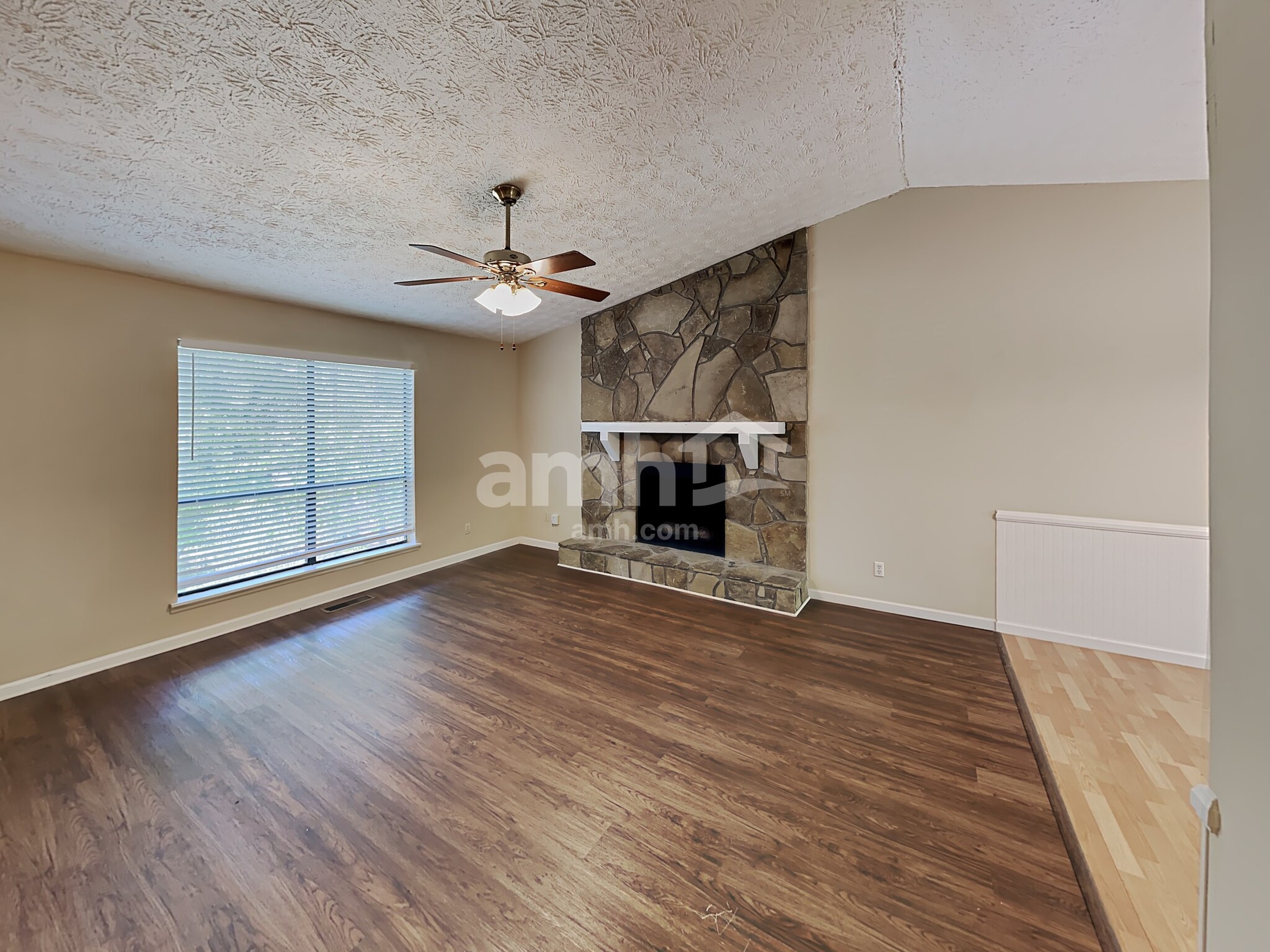 Building Photo - 4758 Jamerson Forest Cir