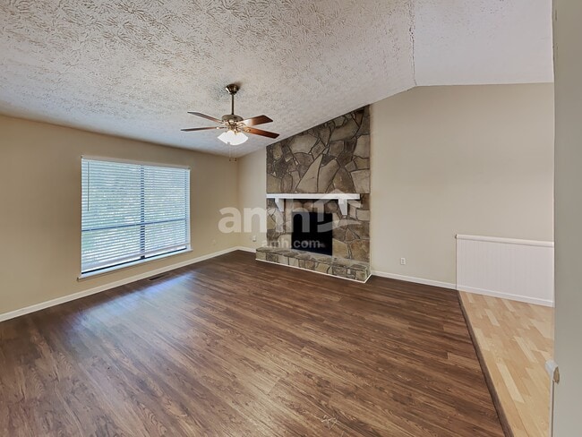 Building Photo - 4758 Jamerson Forest Cir