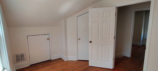 Building Photo - three bedroom home in Midlothian