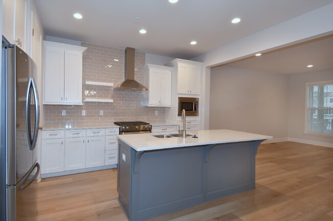 Building Photo - 130 Gress Rd