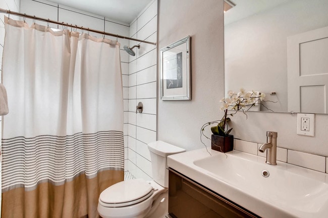 Building Photo - 1628 Martin Luther King Jr Way