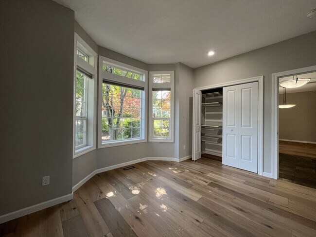Building Photo - Beautifully Updated 3-Bedroom Cedar Mill Home with Chef's Kitchen, Huge Bonus Room and Private Ba...