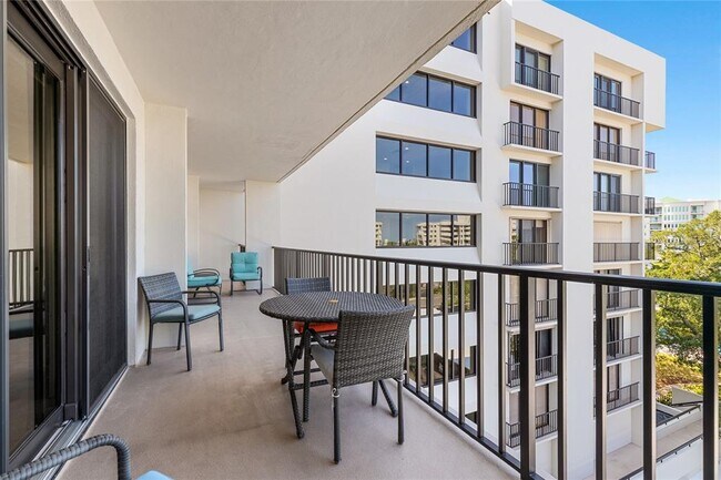 Building Photo - 150 Belleview Blvd