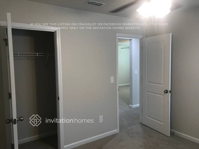 Building Photo - 583 White Birch Ln