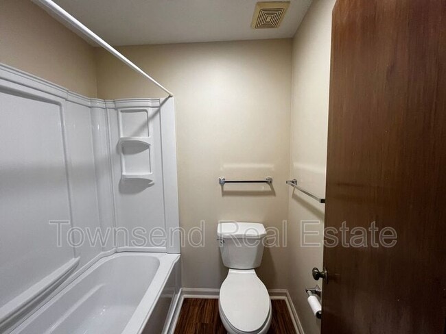 Building Photo - 2716 Helaman Ct