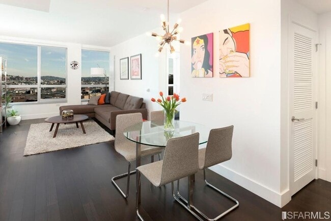 Building Photo - 1 Bed, 1 Bath - Modern Condo @ Linea - Min...