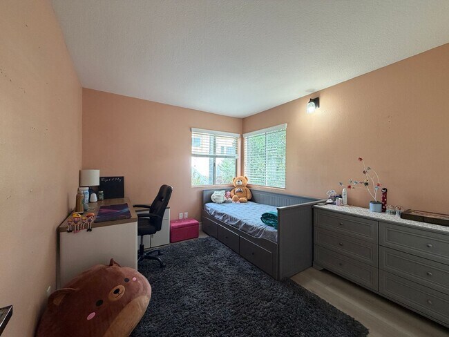 Building Photo - 29164 Greenbrier Pl