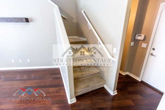 Building Photo - 544 N Alma School Rd