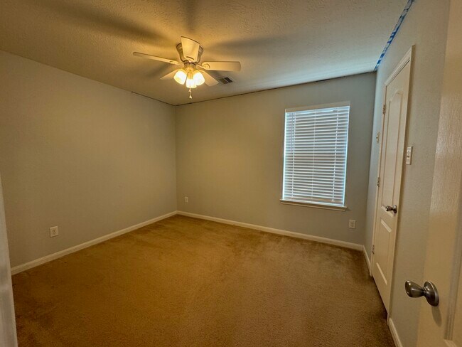 Building Photo - 3403 Braddock Ln