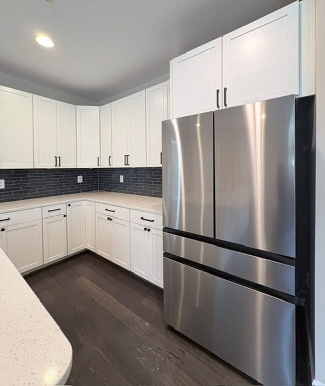 Building Photo - 22110 Fulmer Ave