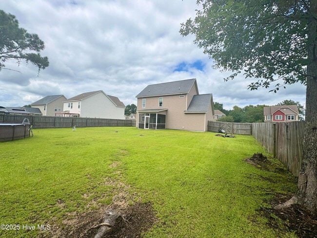 Building Photo - 219 Hidden Oaks Dr