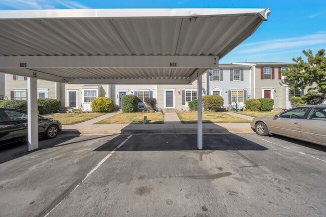 Building Photo - Modern 3 Bed, 3 Bath Home with Central Air...