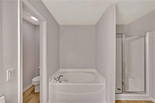 Building Photo - 2187 Oakland Grove Pl