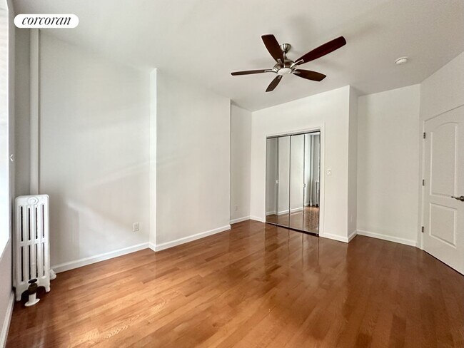 Building Photo - 326 E 93rd St