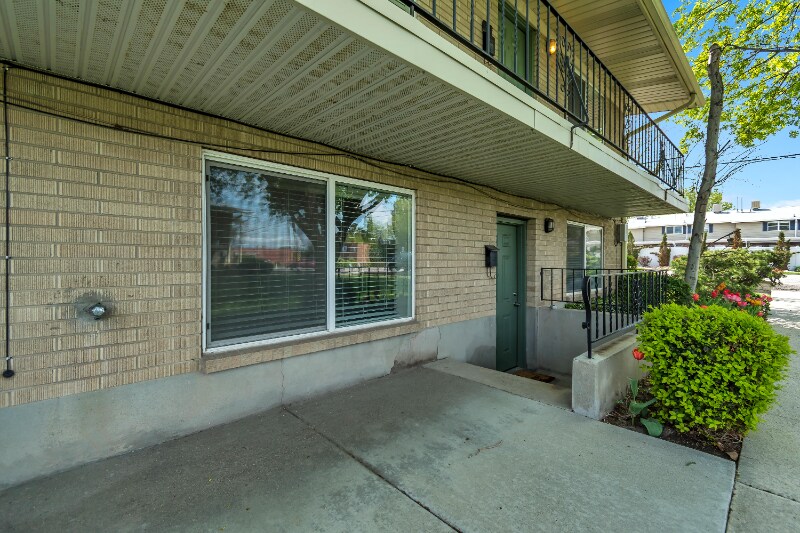 Building Photo - 2111 E 3300 S