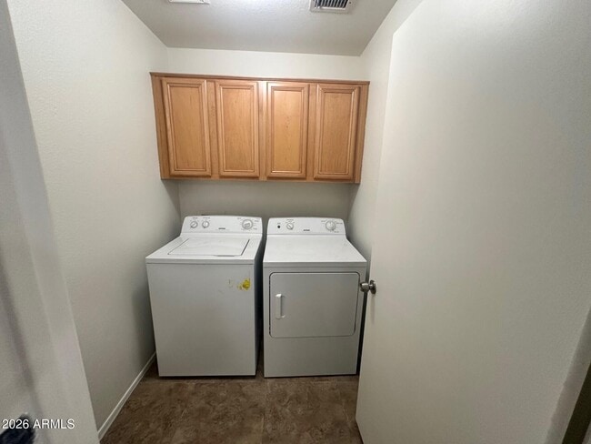 Building Photo - 24634 N 39th Ave