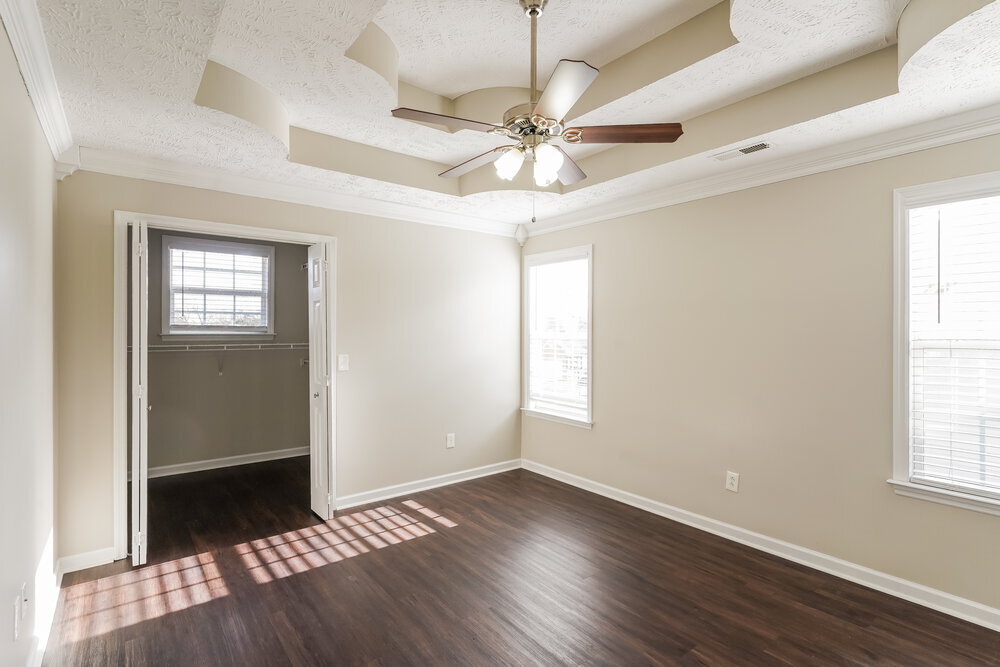 Building Photo - 1829 Lakewood Village Dr