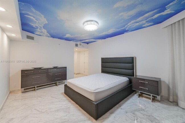 Building Photo - 19195 NE 36th Pl