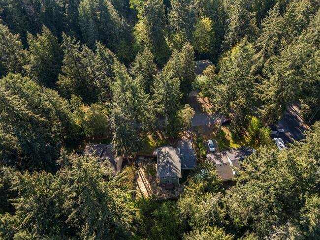 Building Photo - Clearwood Community Home in Yelm For Rent!...