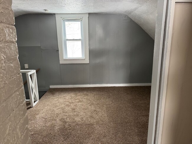 Building Photo - 3bd Single Buckeye/Kinsman Cash Pay