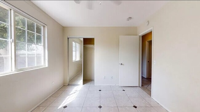 Building Photo - 51740 Avenida Carranza