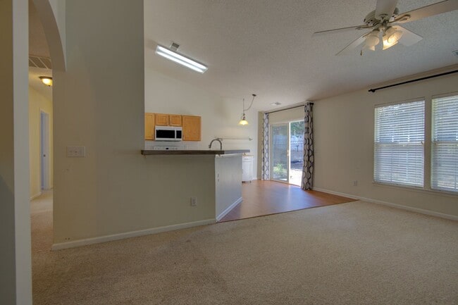 Building Photo - COMING SOON! Beautiful 3BR/2BA Home with Bonus Room in Sought-After Arbor Creek, Charlotte