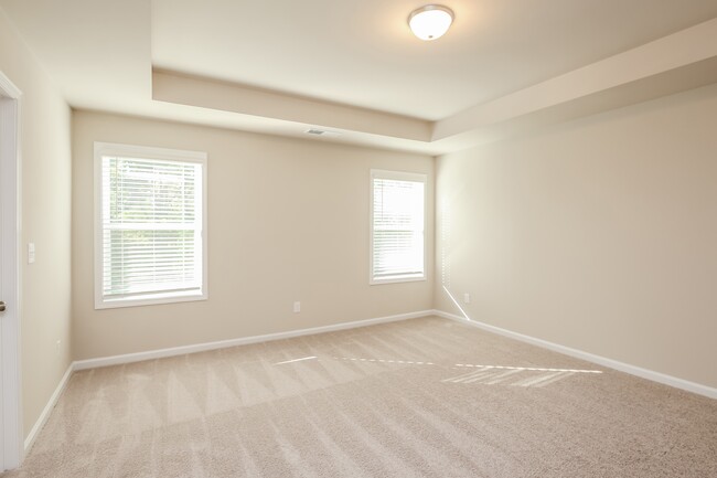 Building Photo - 3421 Sugarberry Dr