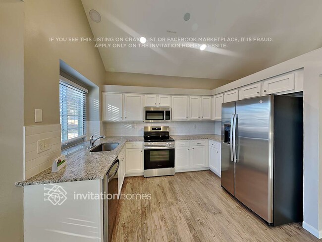 Building Photo - 240 Peck Ct