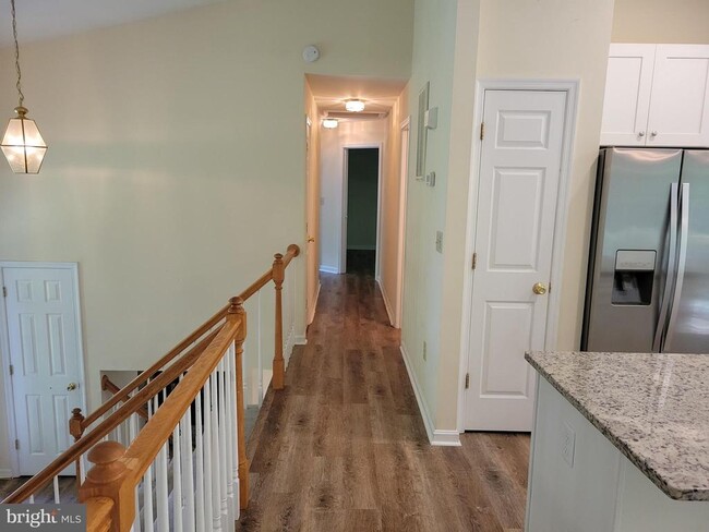 Building Photo - 6194 Dawes Dr