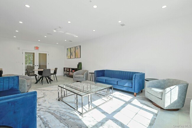 Building Photo - 962 US-9W